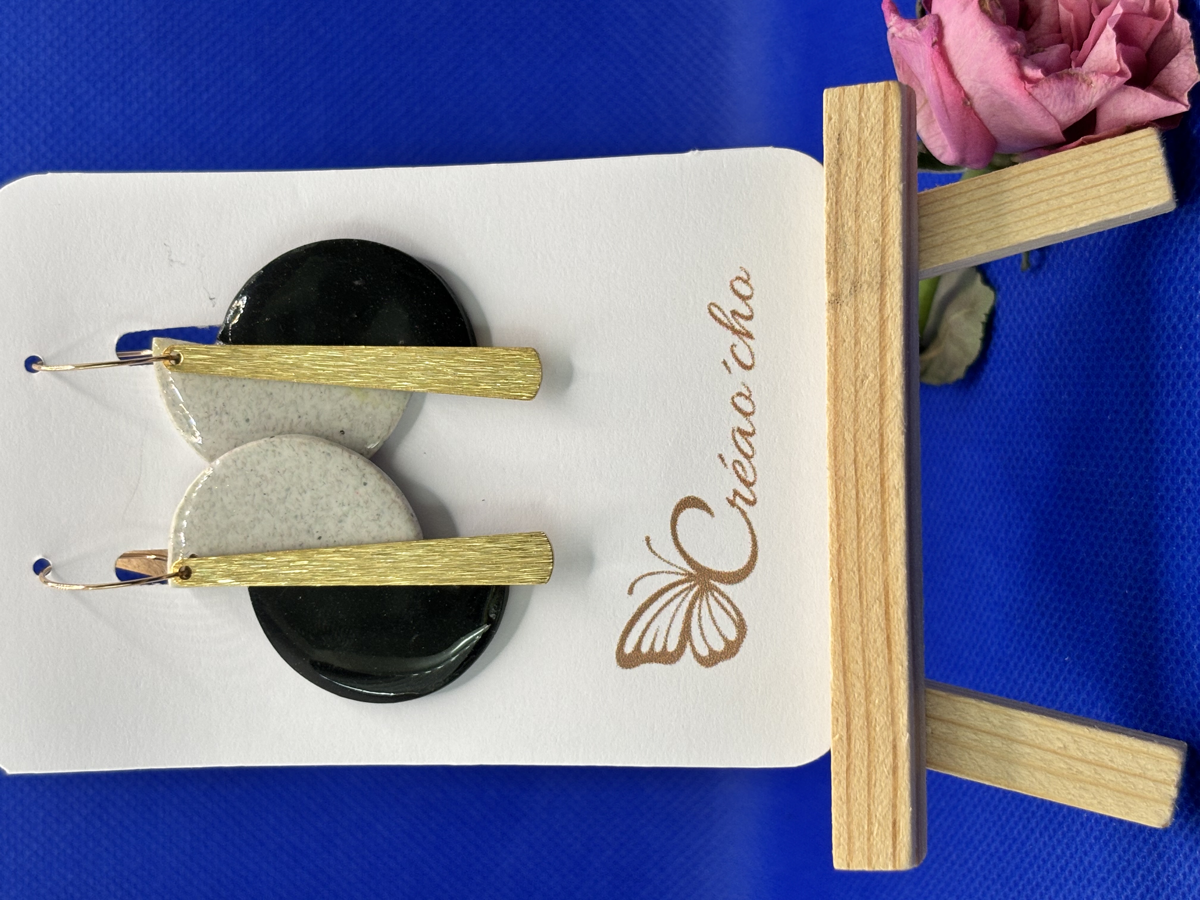 Boucle d'oreillle rond asymétrique BEN3
