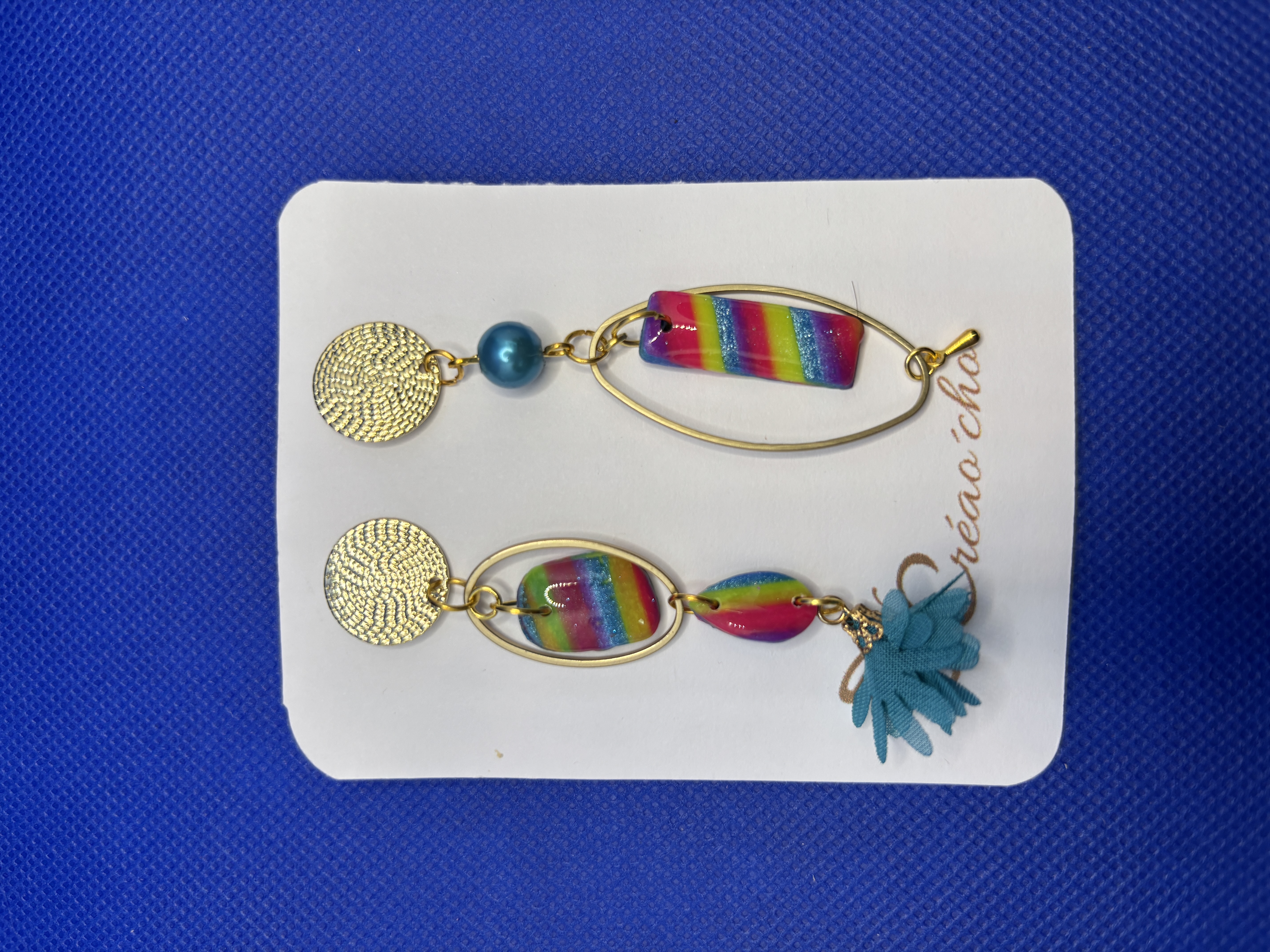 Boucles d'oreilles "Pendante asymétrique" LLEF25